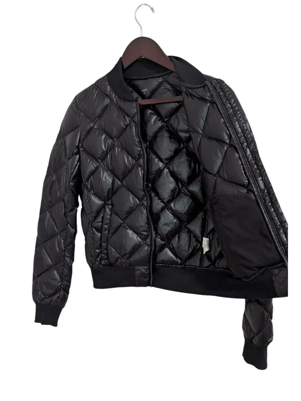 Alo Yoga Idol Down-Filled Diamond Quilted Bomber Jacket - Black - Size S
